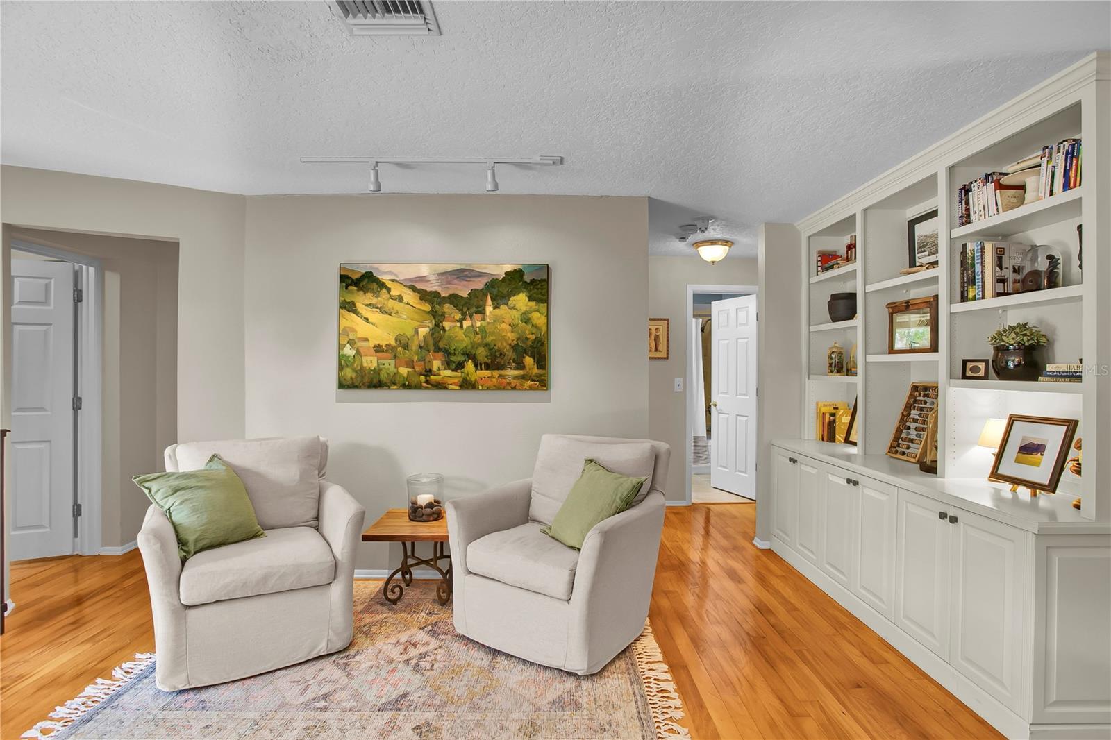 Sitting Area off of Kitchen