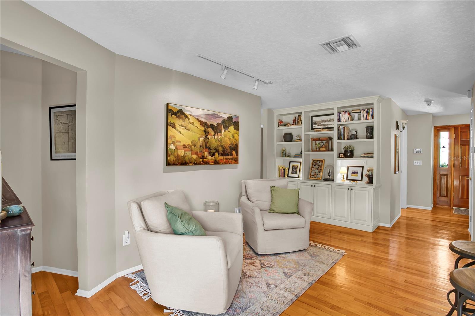 Sitting Area off of Kitchen