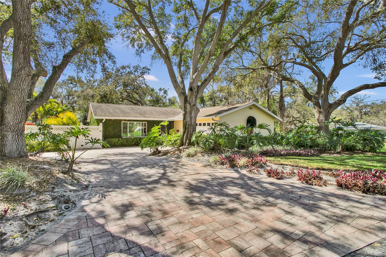Custom Paved Driveway