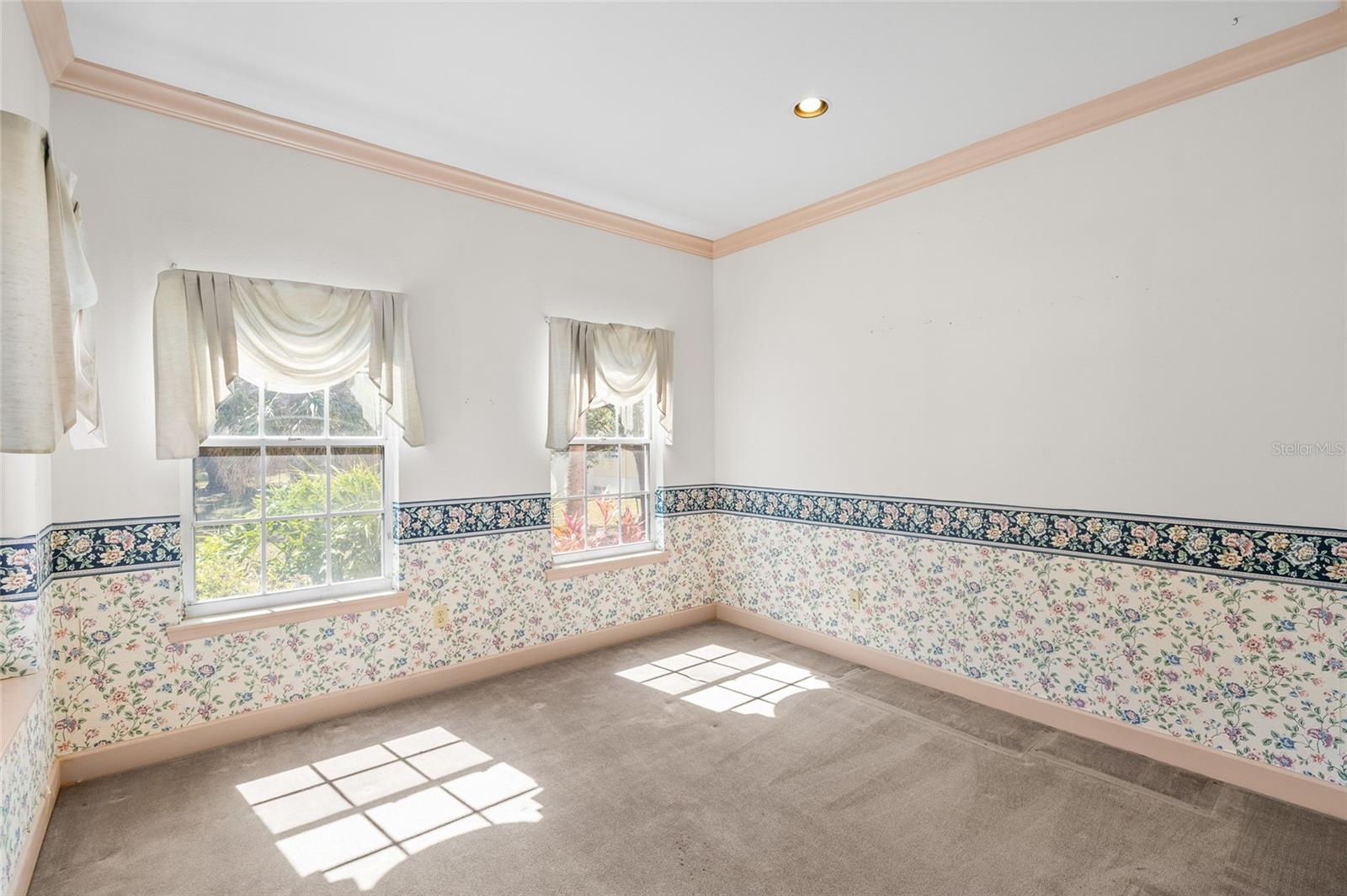 Formal living room, can be used as an office