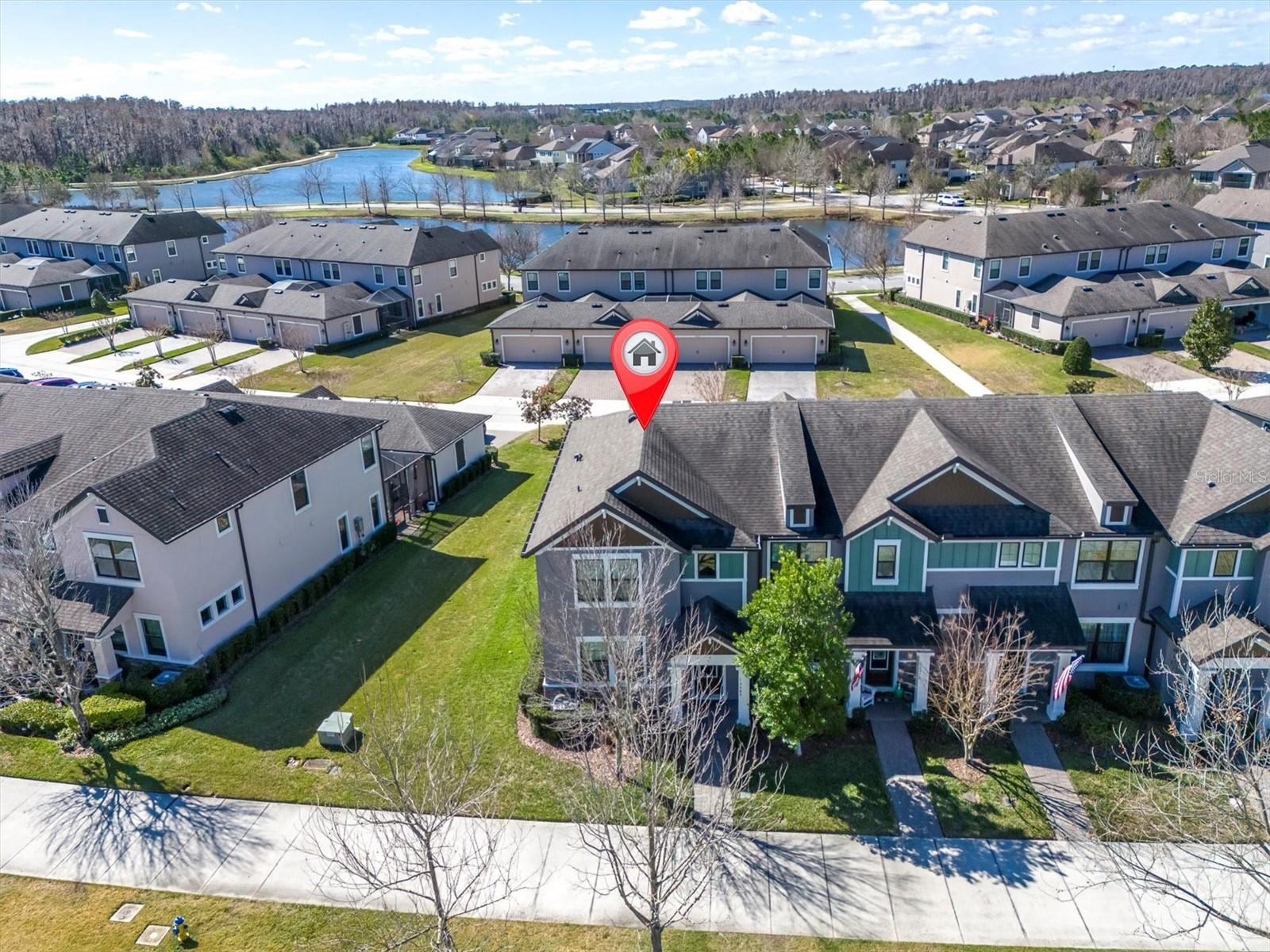 WELCOME HOME ~ METICULOUSLY MAINTAINED END UNIT