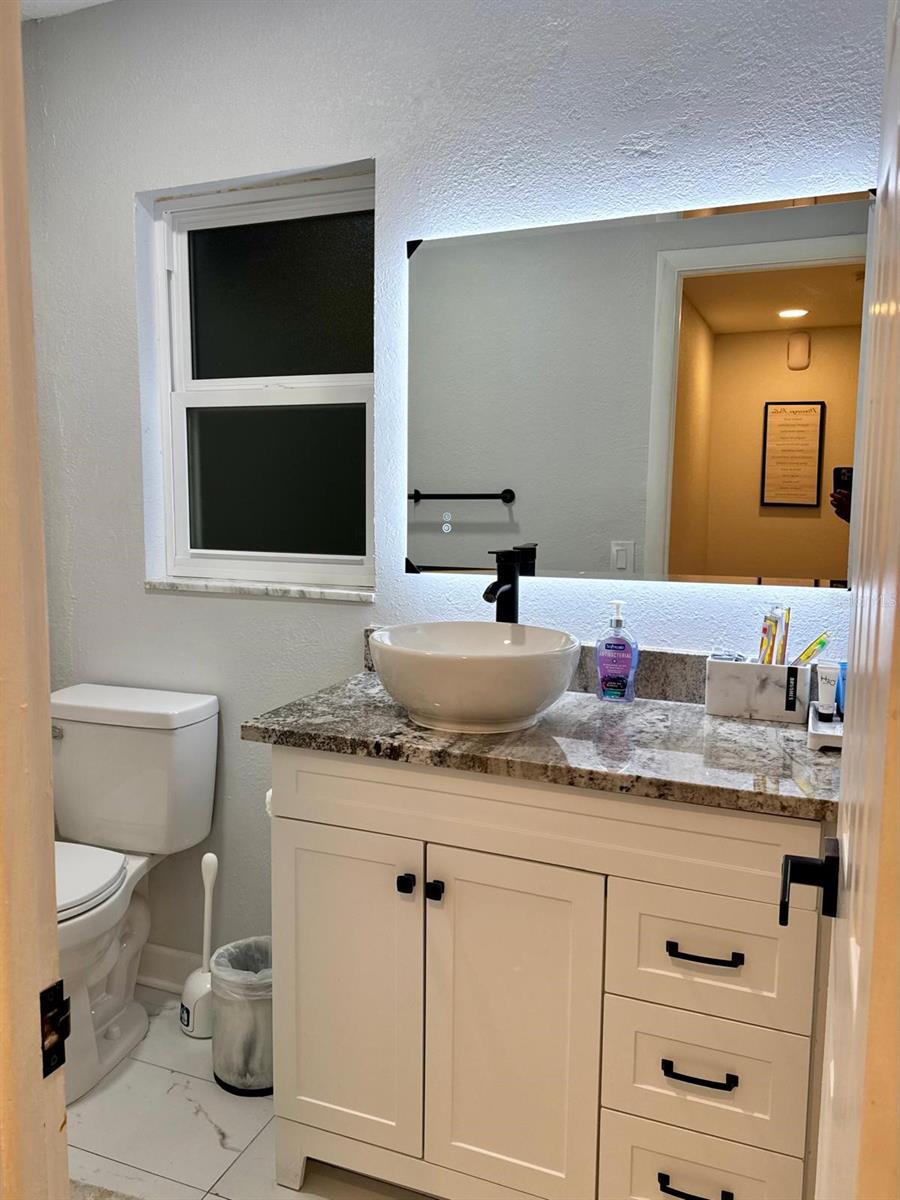 2nd Bathroom