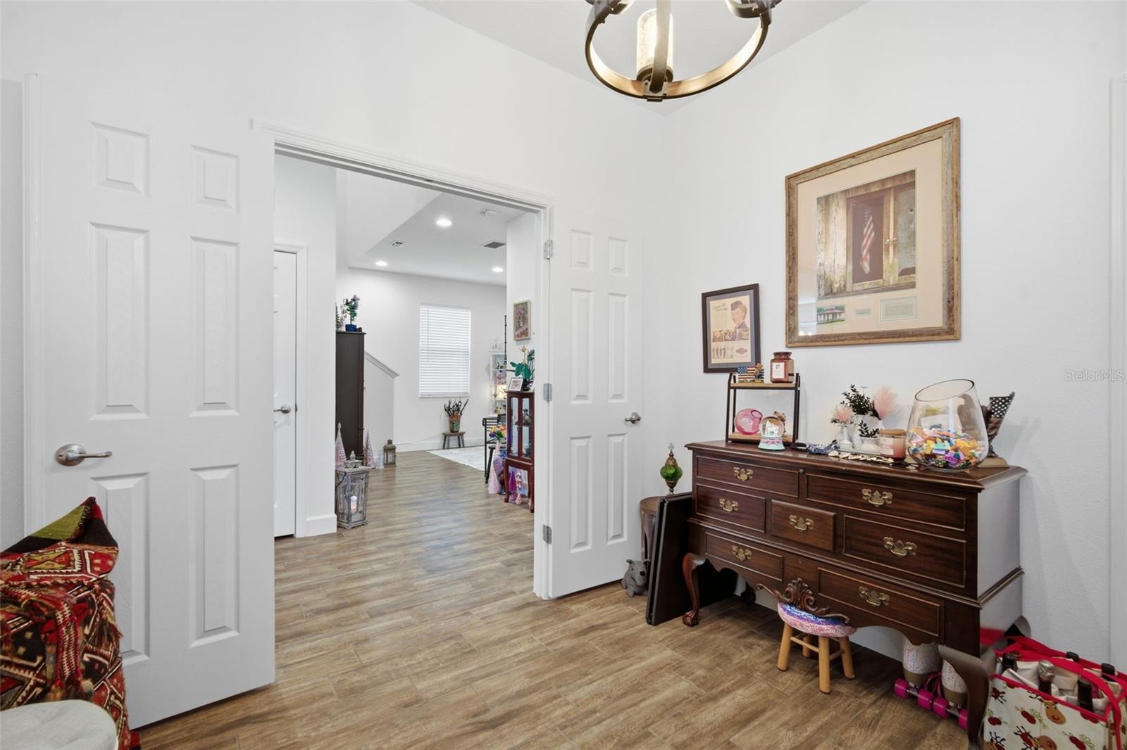 Main floor Office/Flex Room