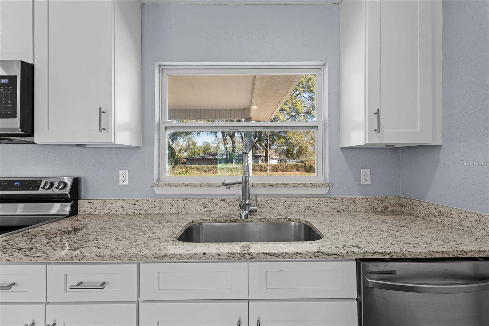 Stainless under mount sink