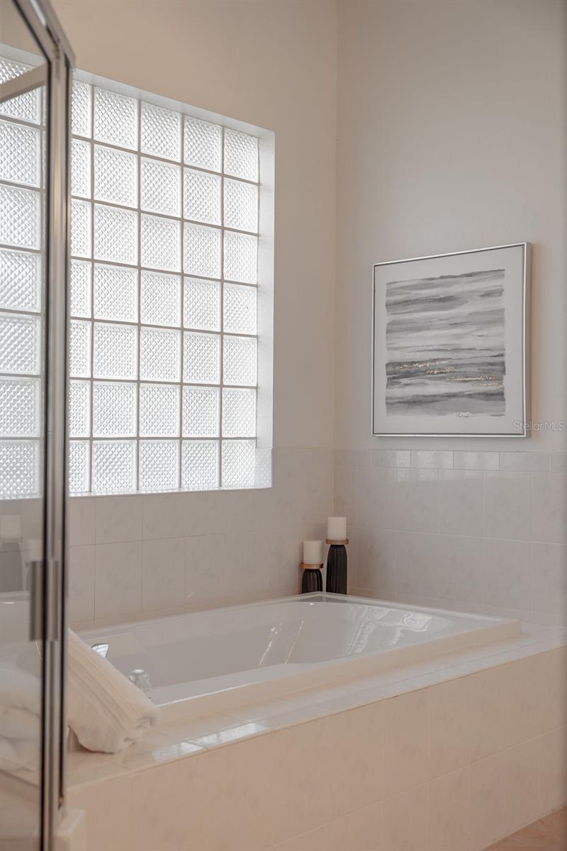 Tub in master bathroom