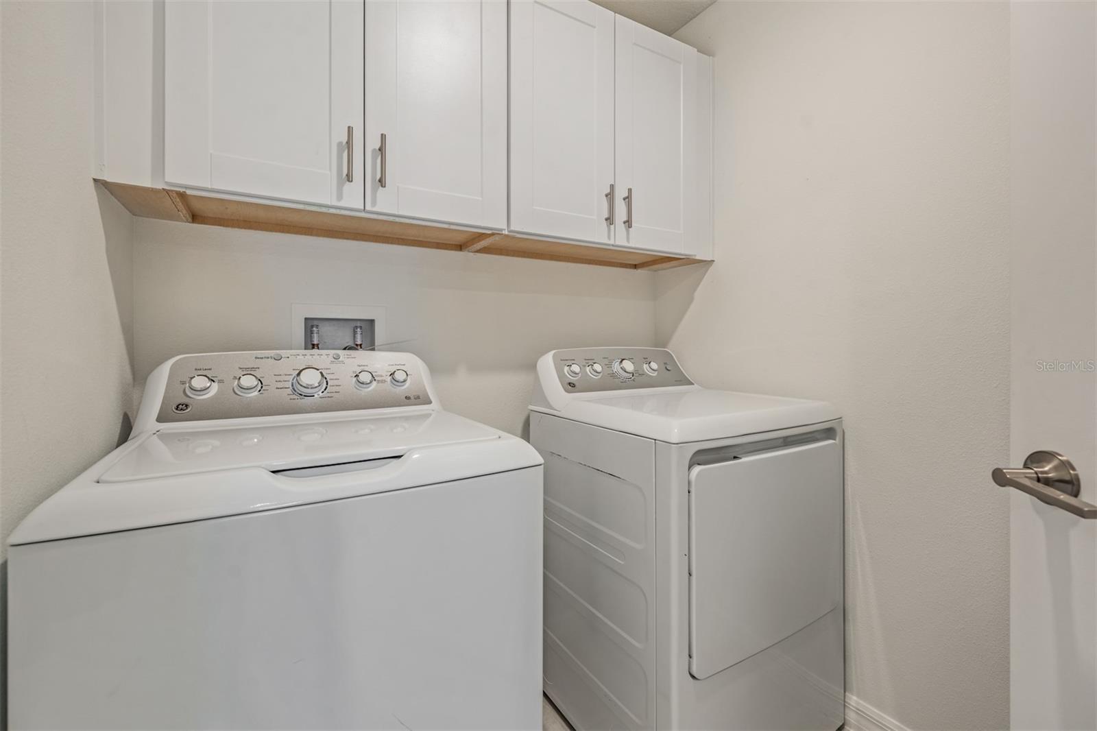 Third Floor Second Full Bathroom