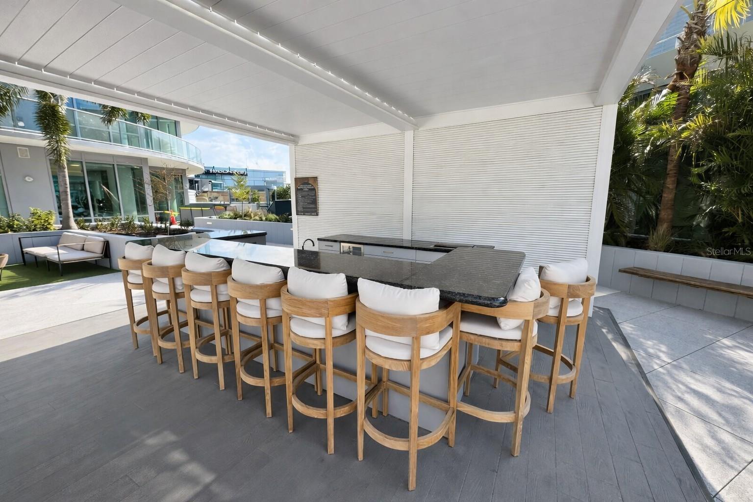 Amenities - Bar Area by the Pool