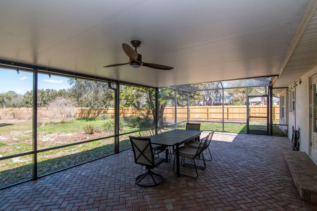 Covered & Screened Lanai with Pavers