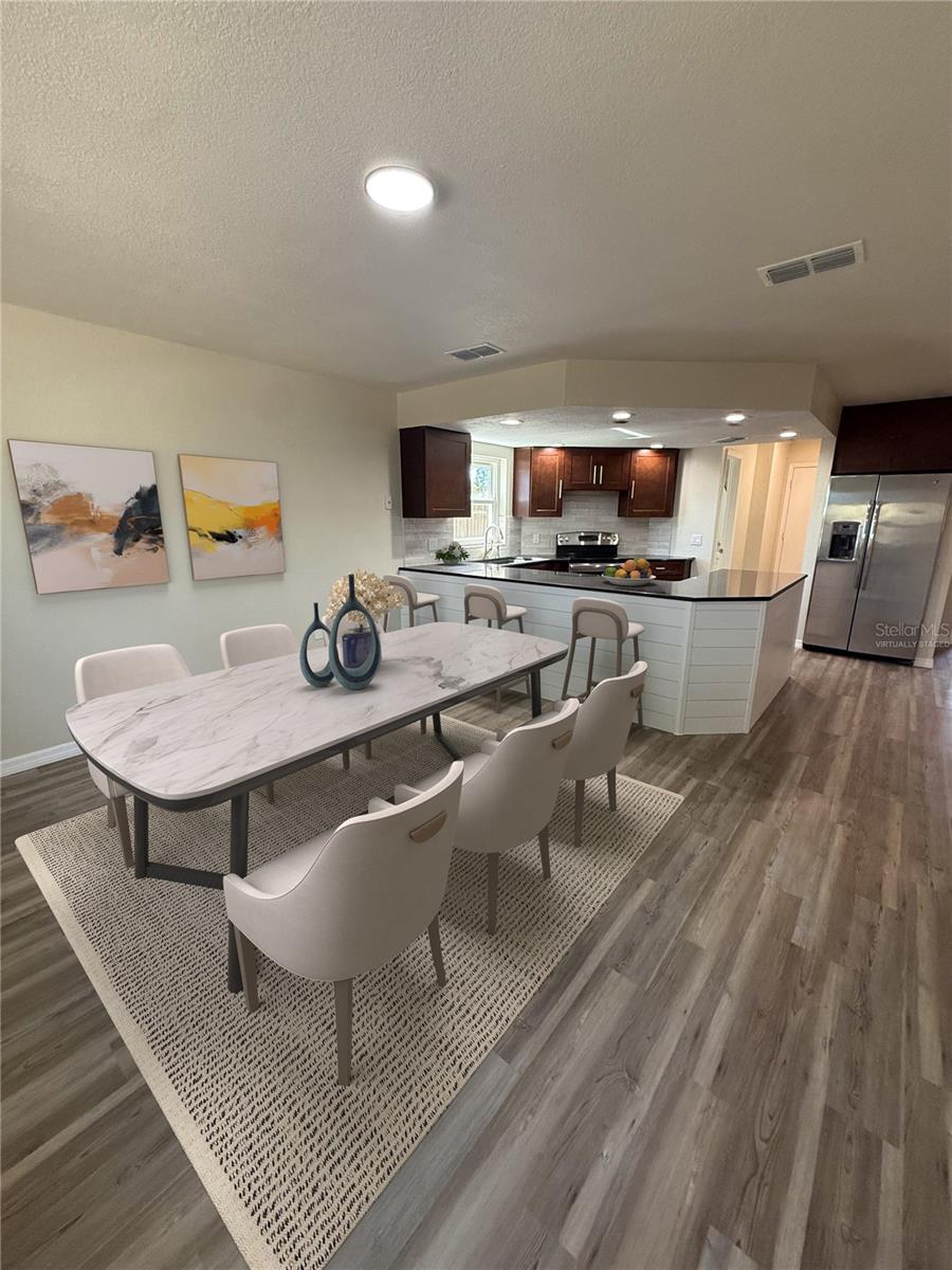 Virtually staged dining room