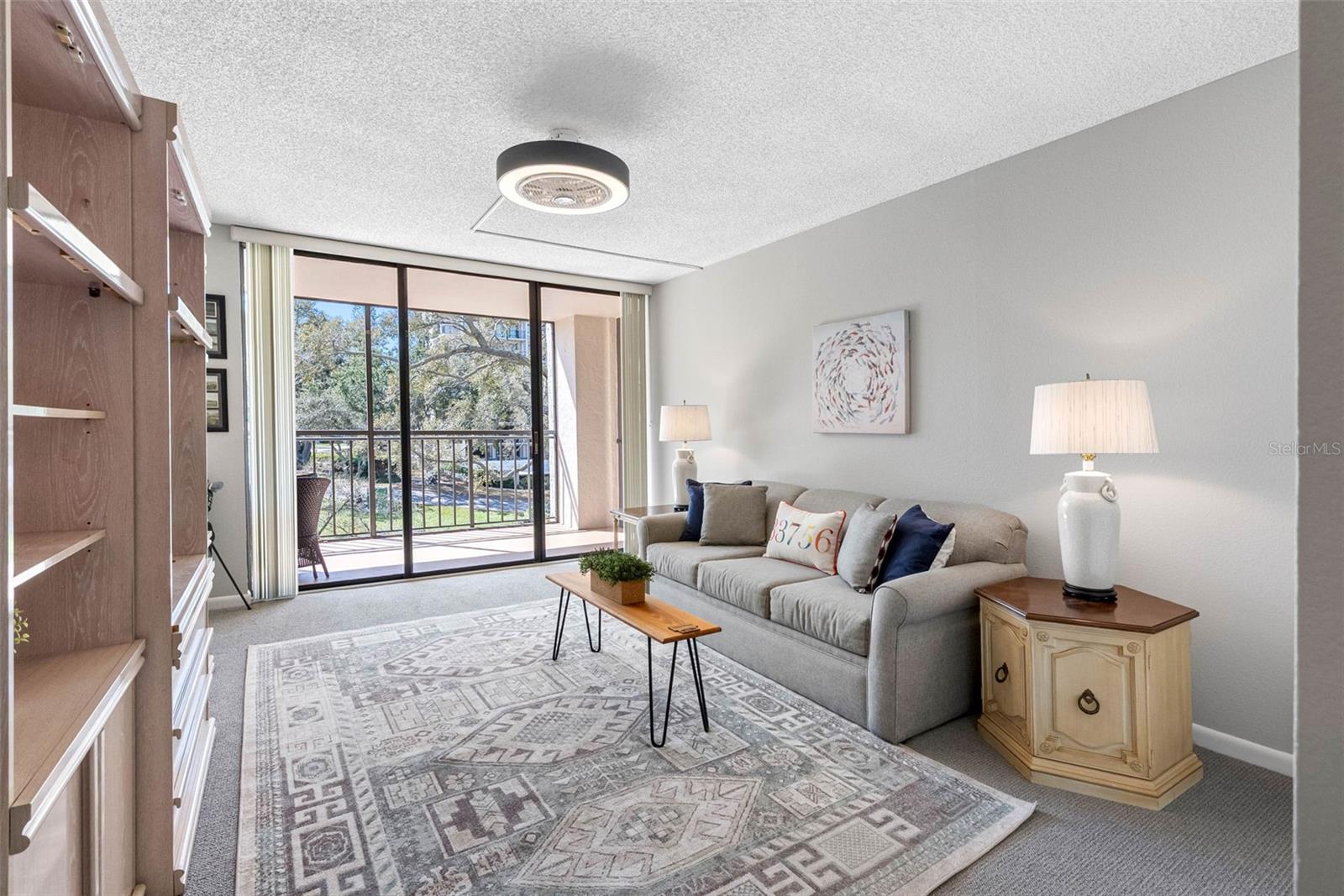 2nd Bedroom with so many possibilites