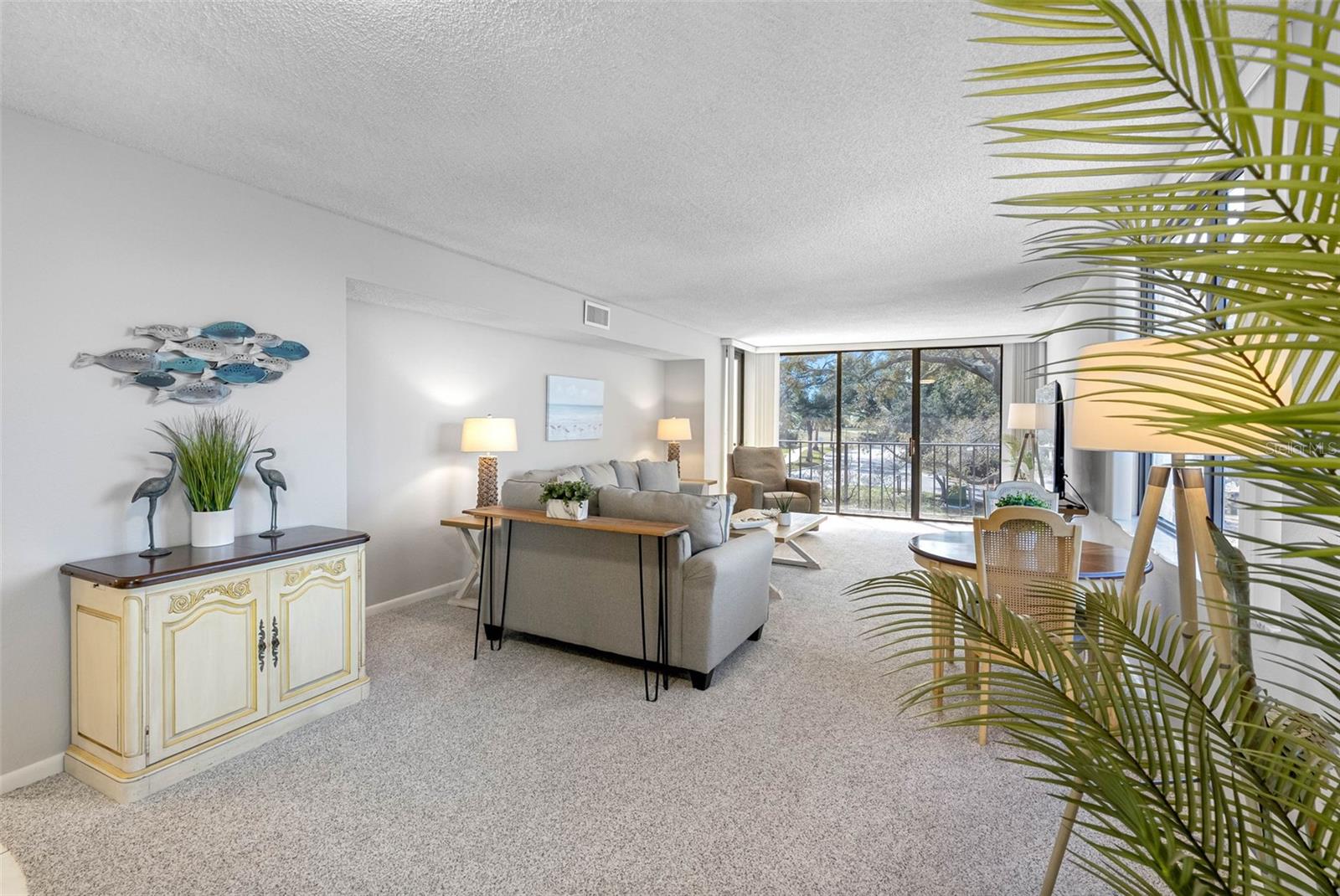 Very Large Dining & Living