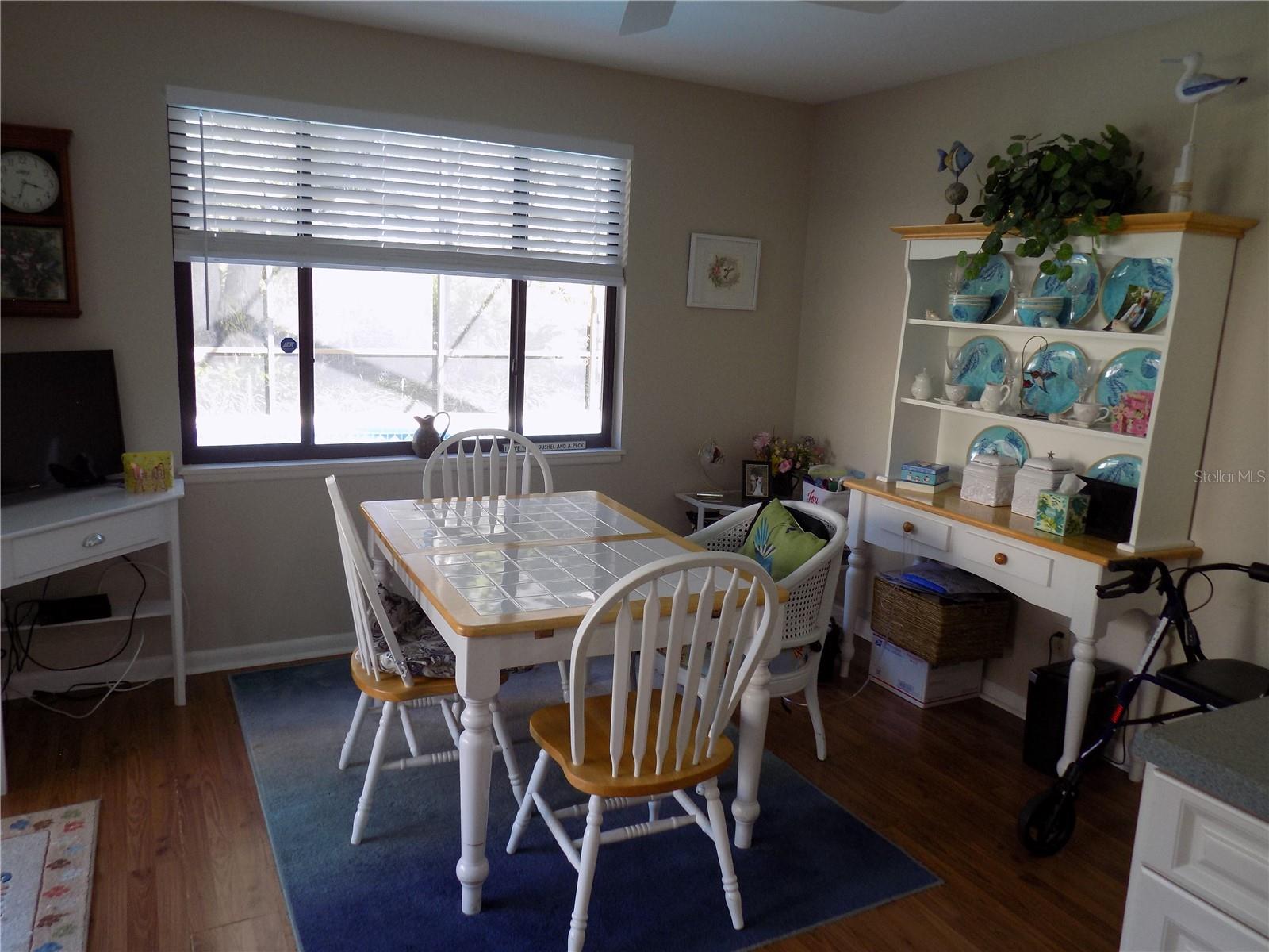 Casual dining off kitchen