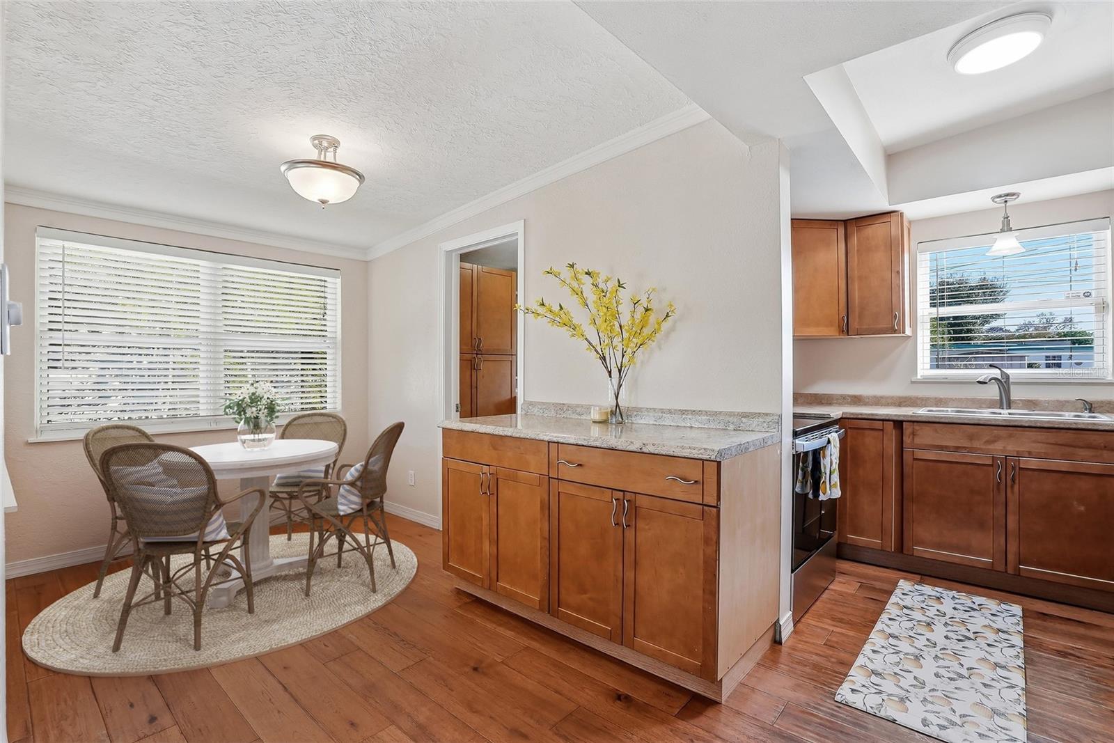 Dining-1Virtually Stage