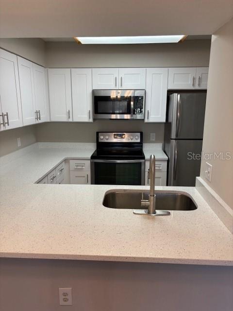 Kitchen with Quartz Countertop