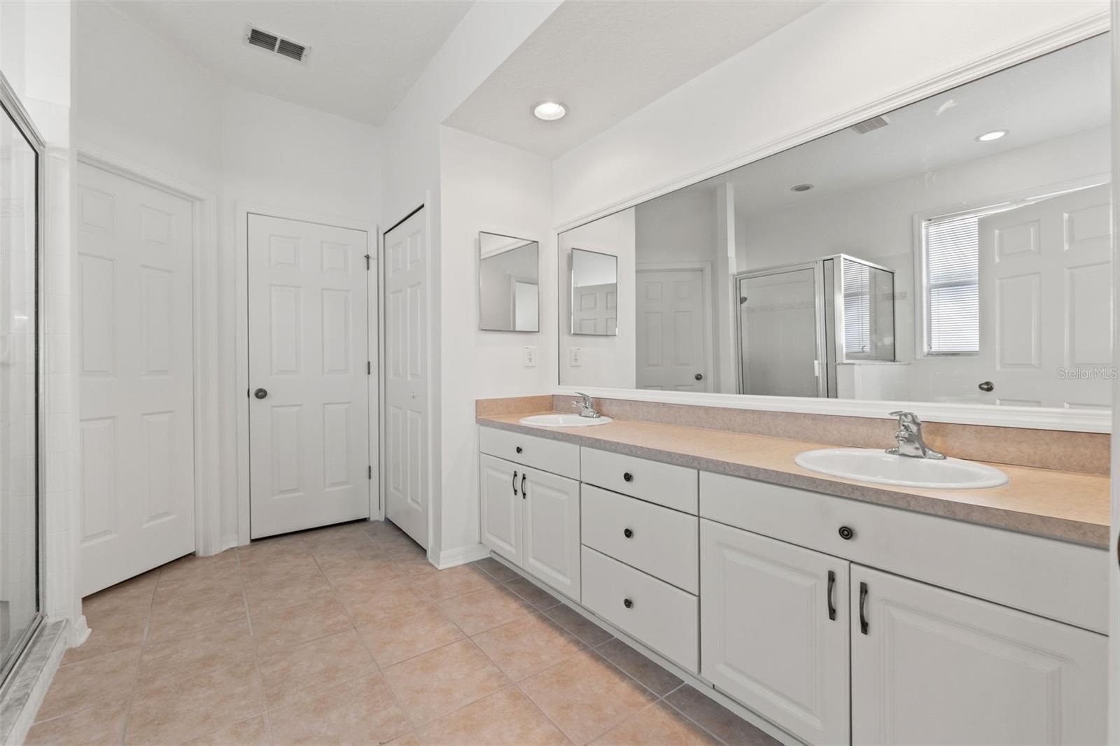 Dual Sinks and a separate water closet for privacy