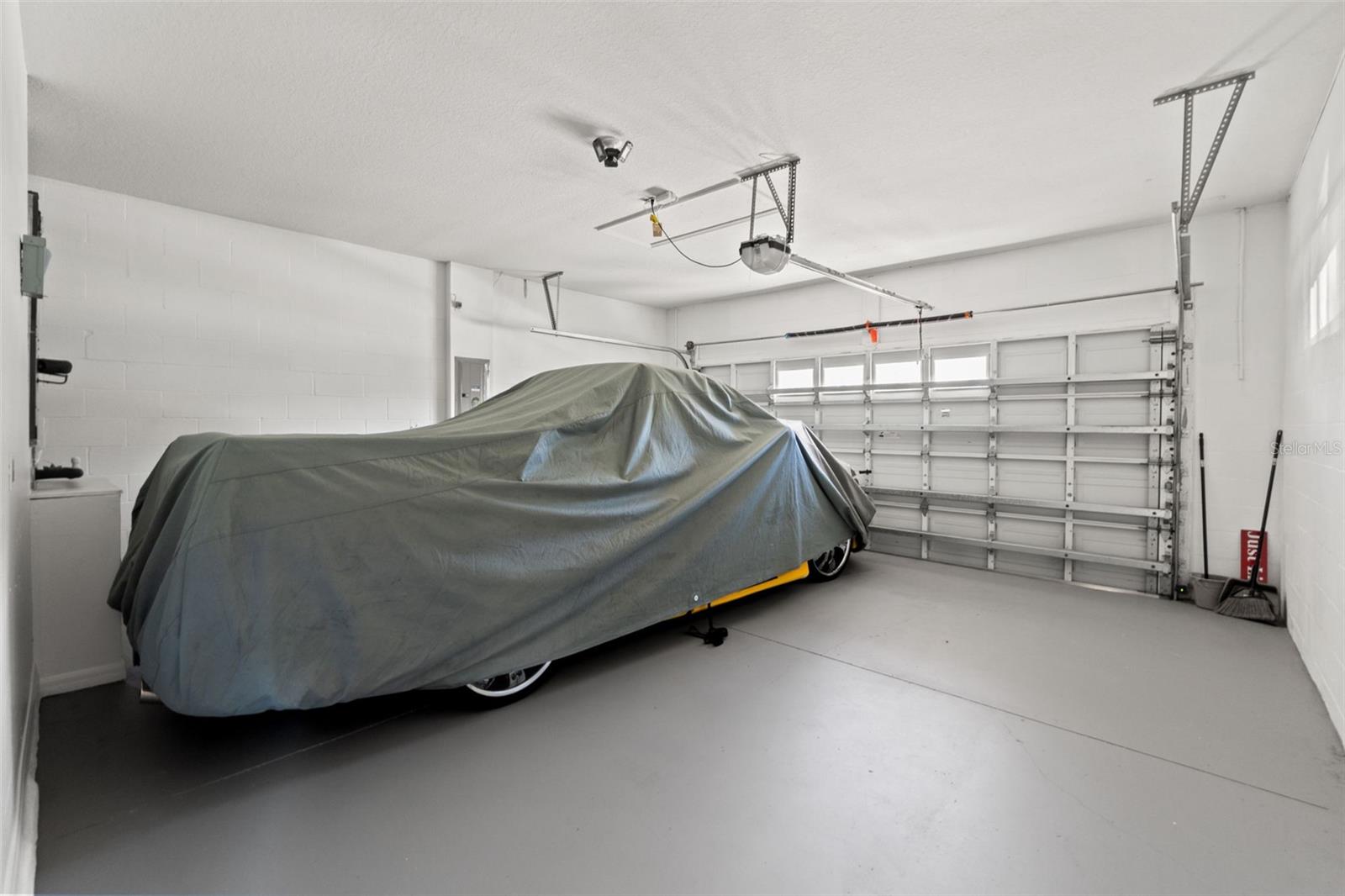 Oversized 2 car garage that will actually fit 2 cars without issues getting in and out