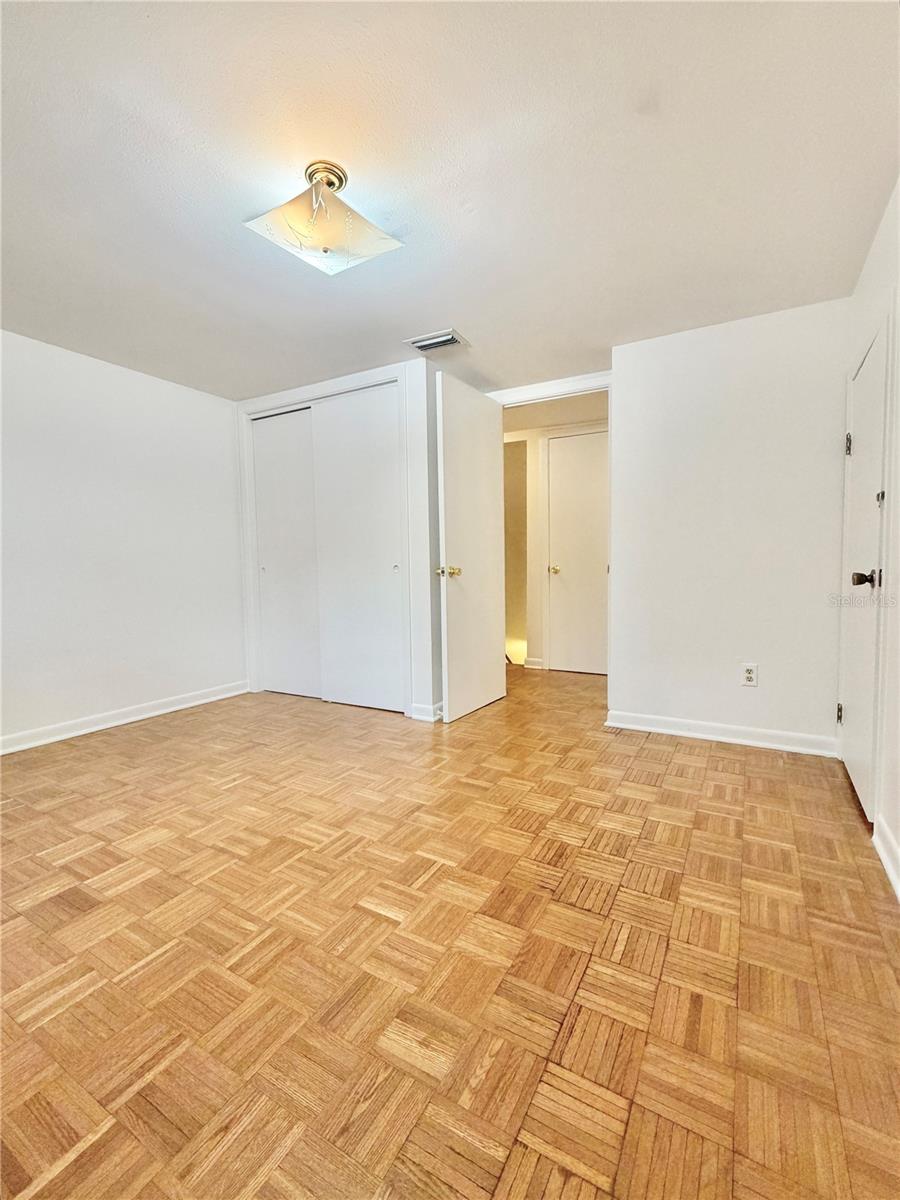 Second upstairs bedroom