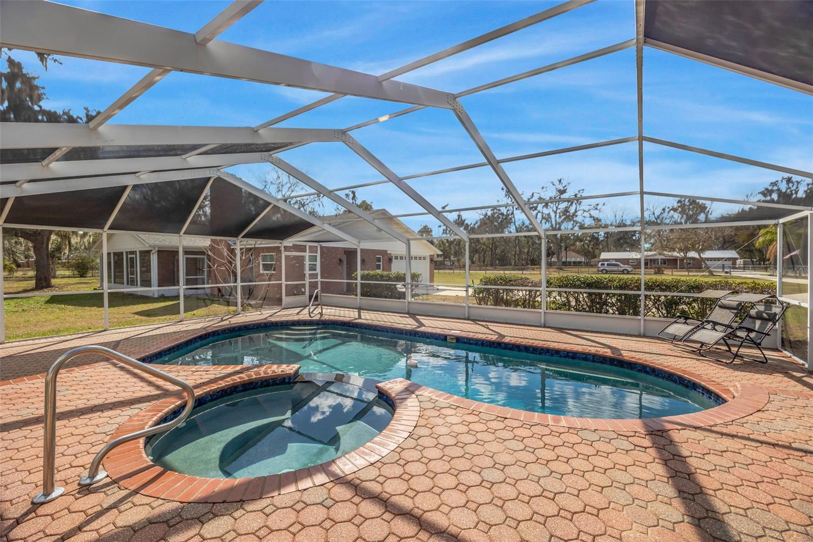 Salt water Pool & Spa Heated