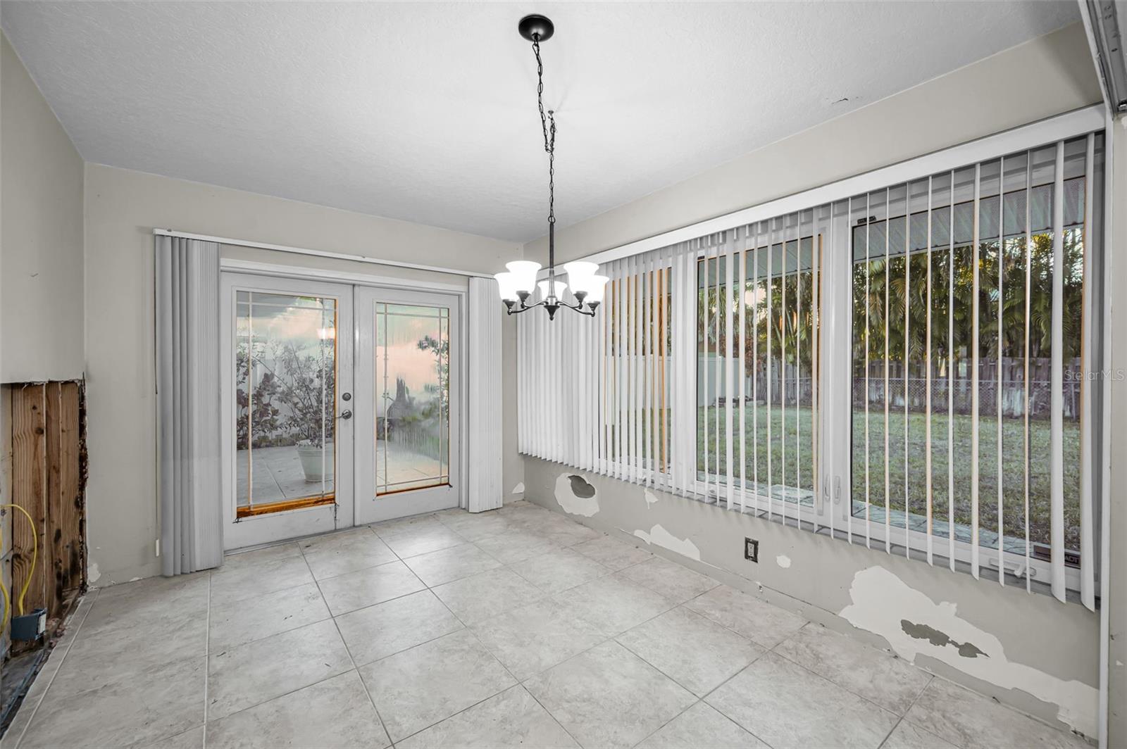 Family / Florida Room