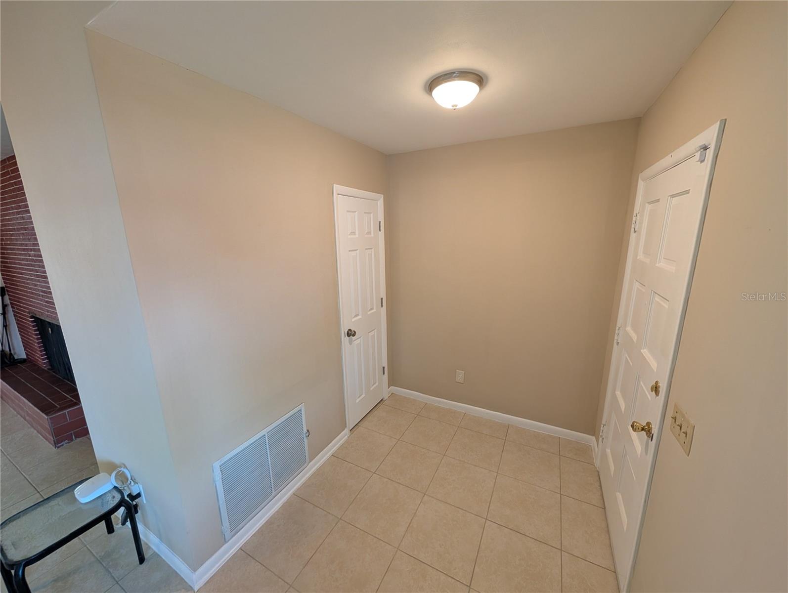 Front Door / Coat Closet W. View