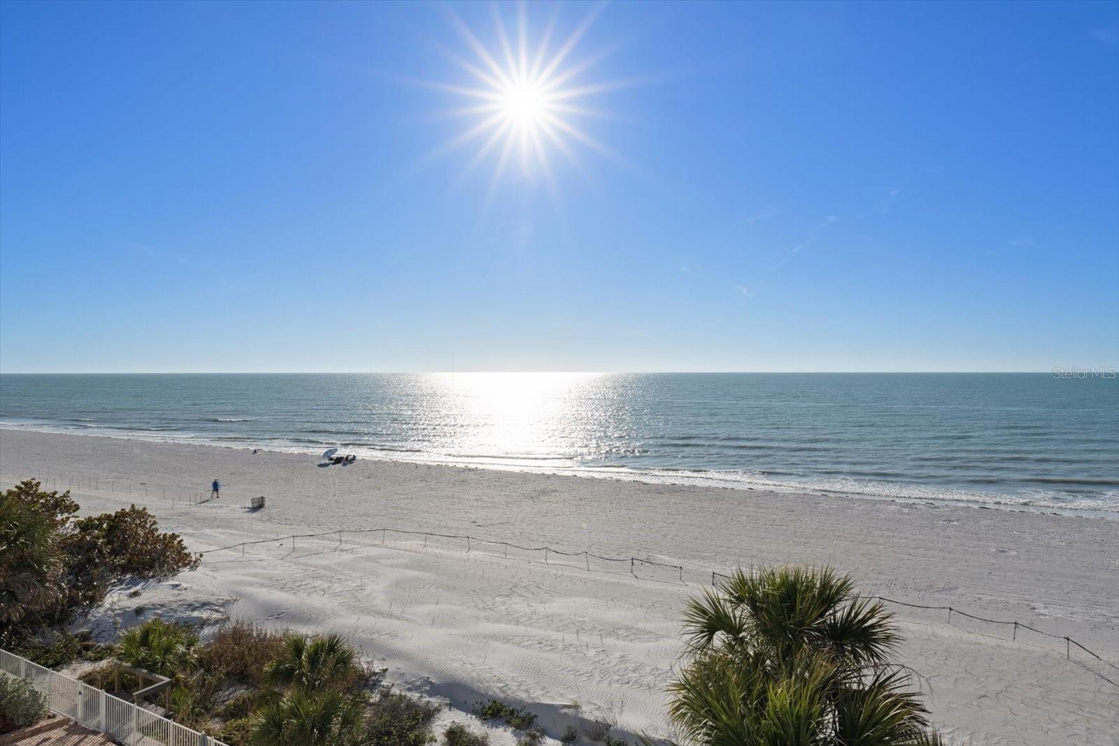 Sun drenched coastal elegance on the Gulf