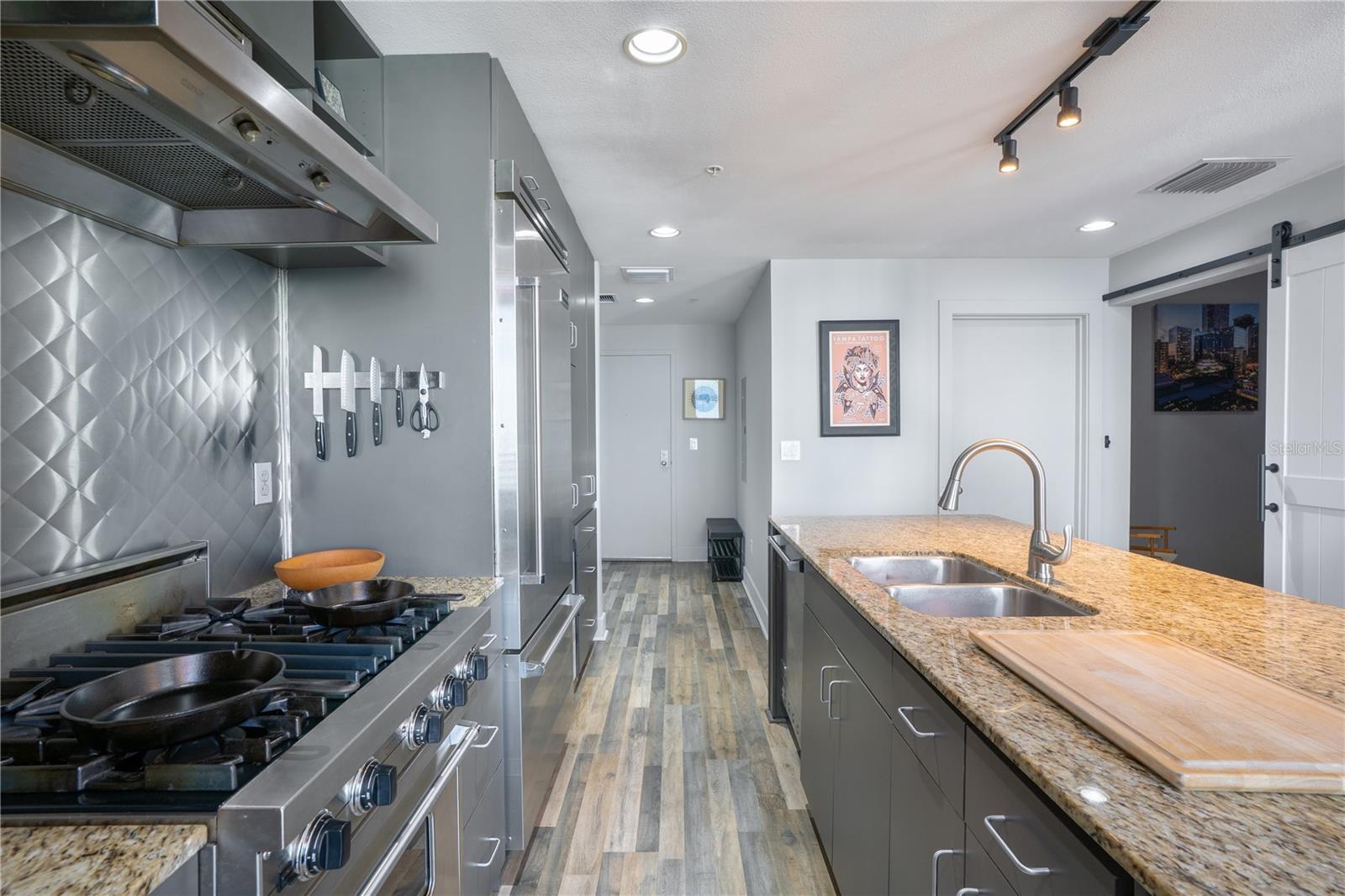 Kitchen & Viking Appliances