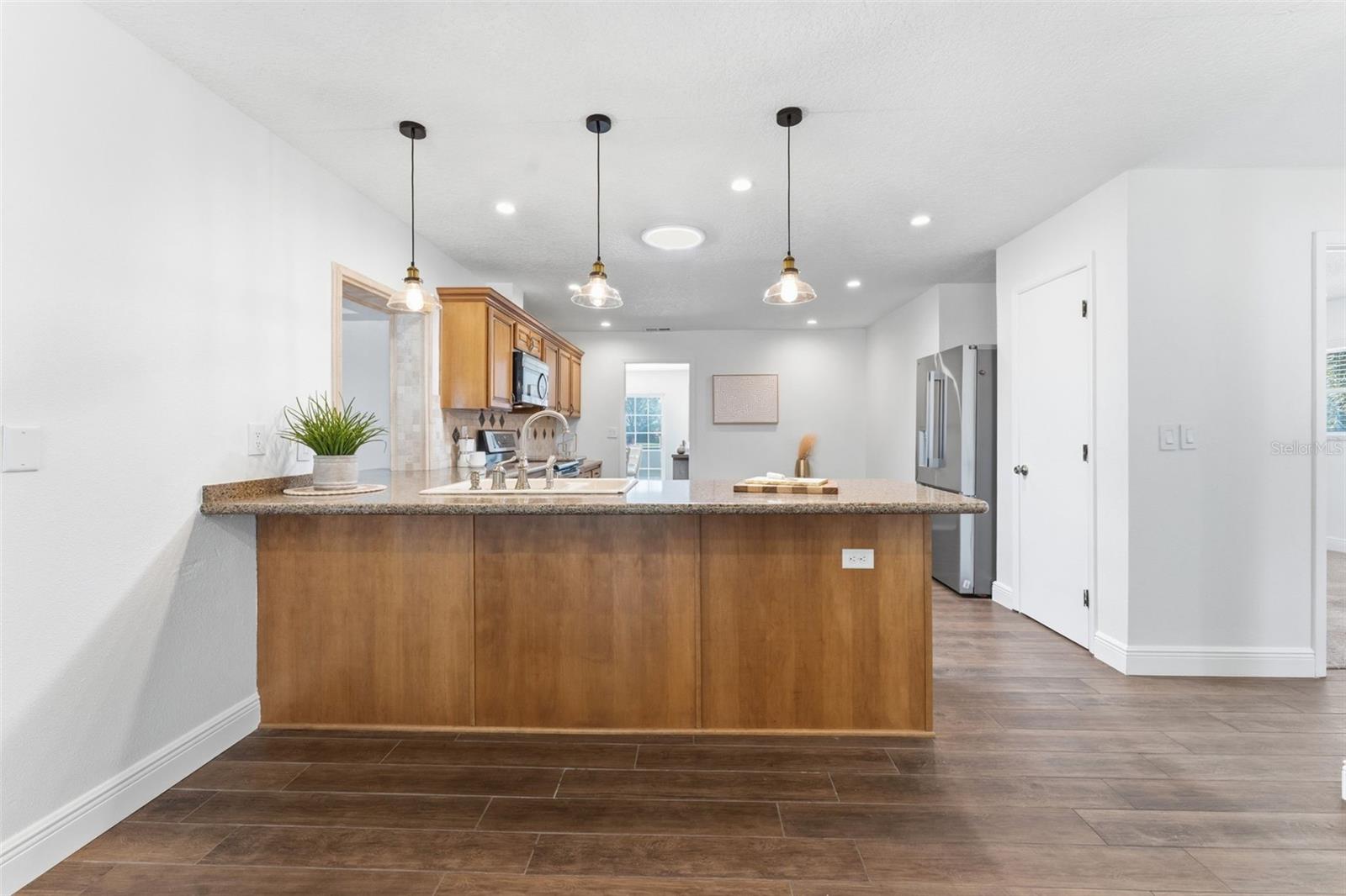 Kitchen Breakfast Bar