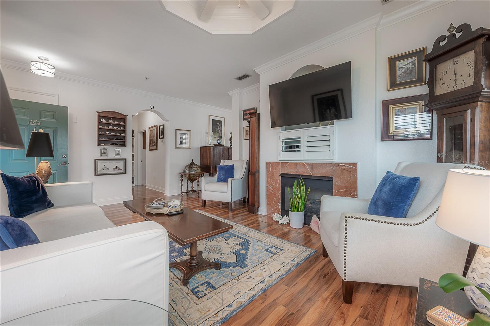 Living Room with Gas Fireplace