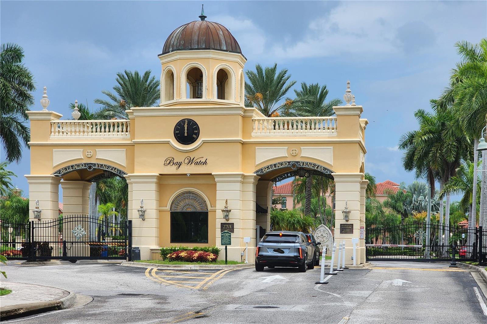 Bay Watch (gated entrance with 24 hour security)