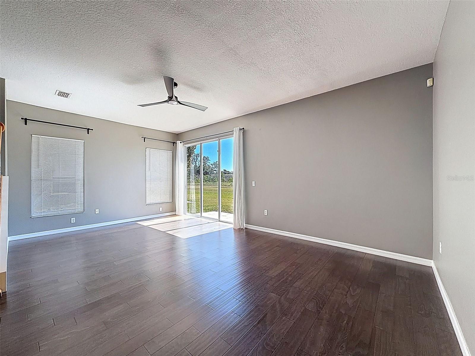 Living Room/Dining Room