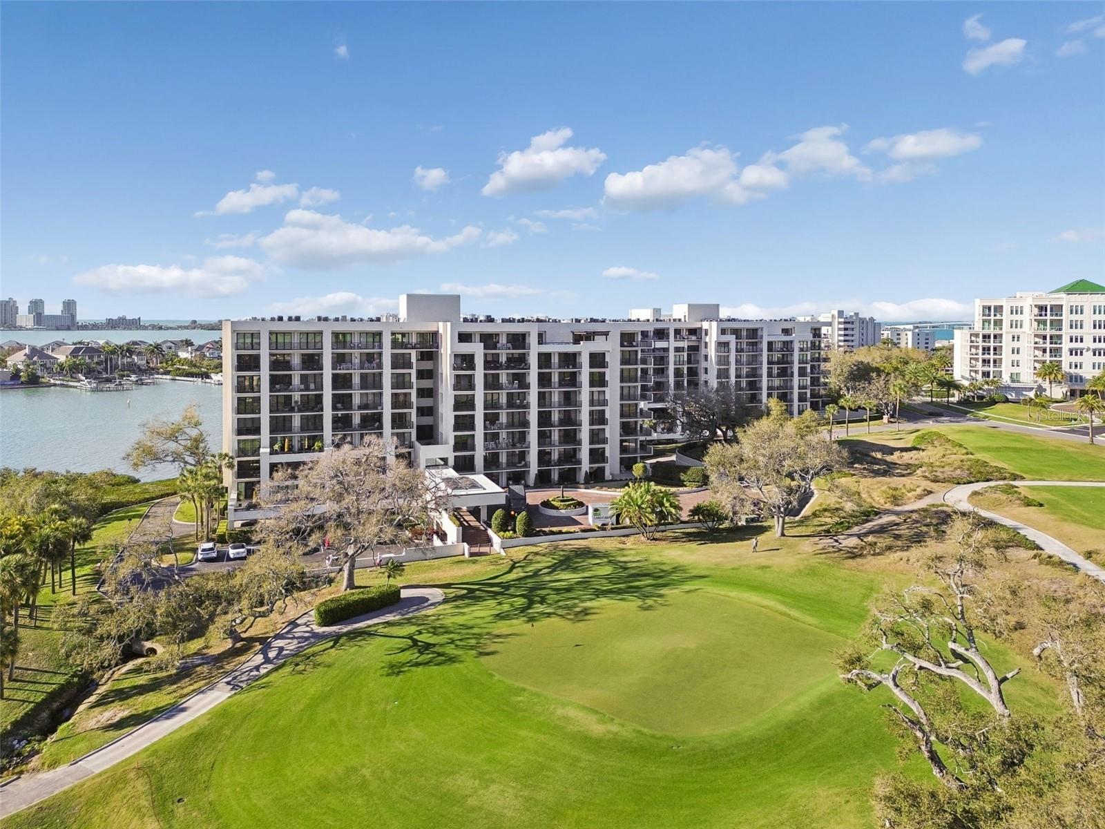 4 Belleview Blvd has spectacular water and golf course views!