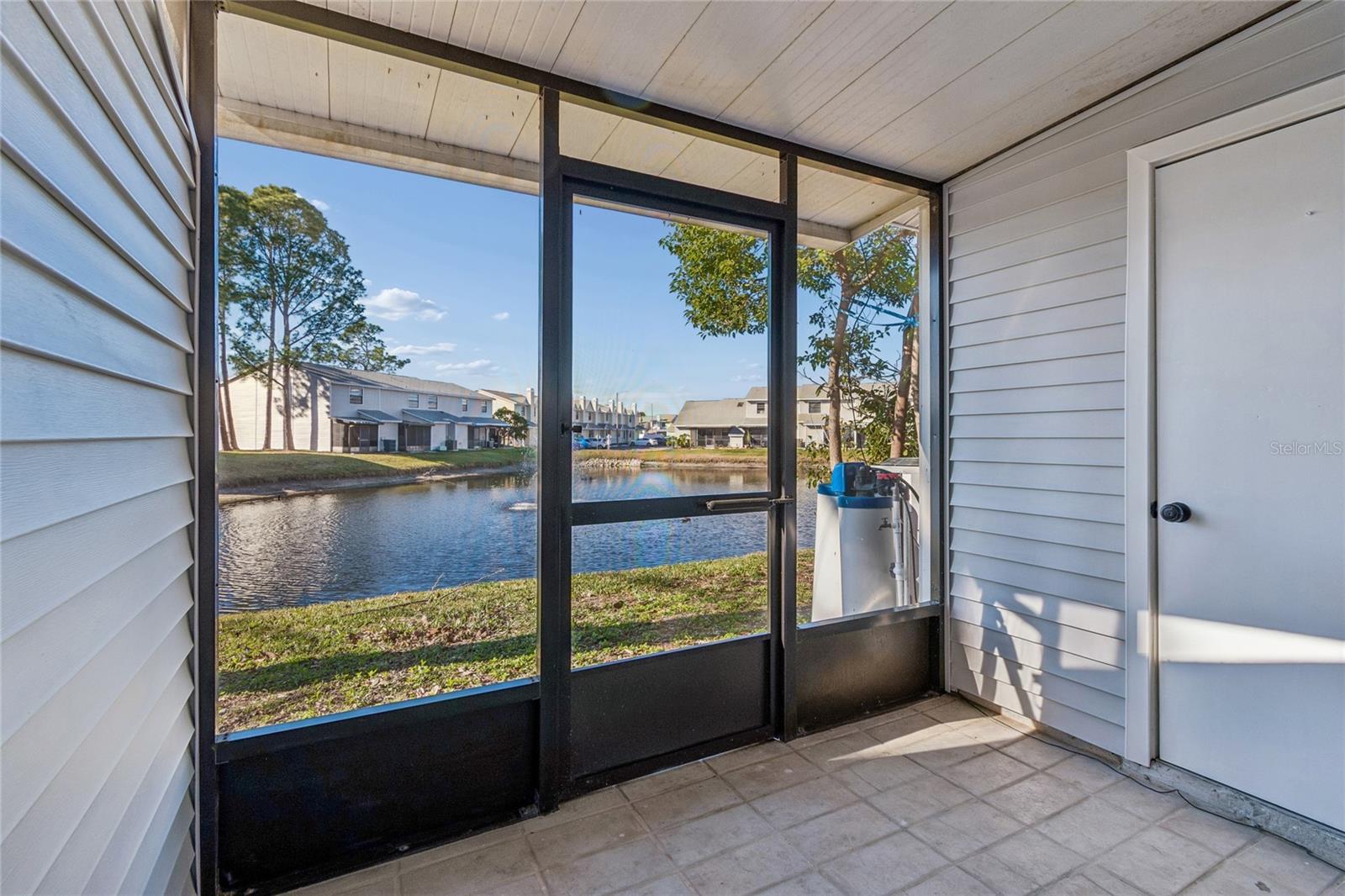 Lanai measures 7 x 9