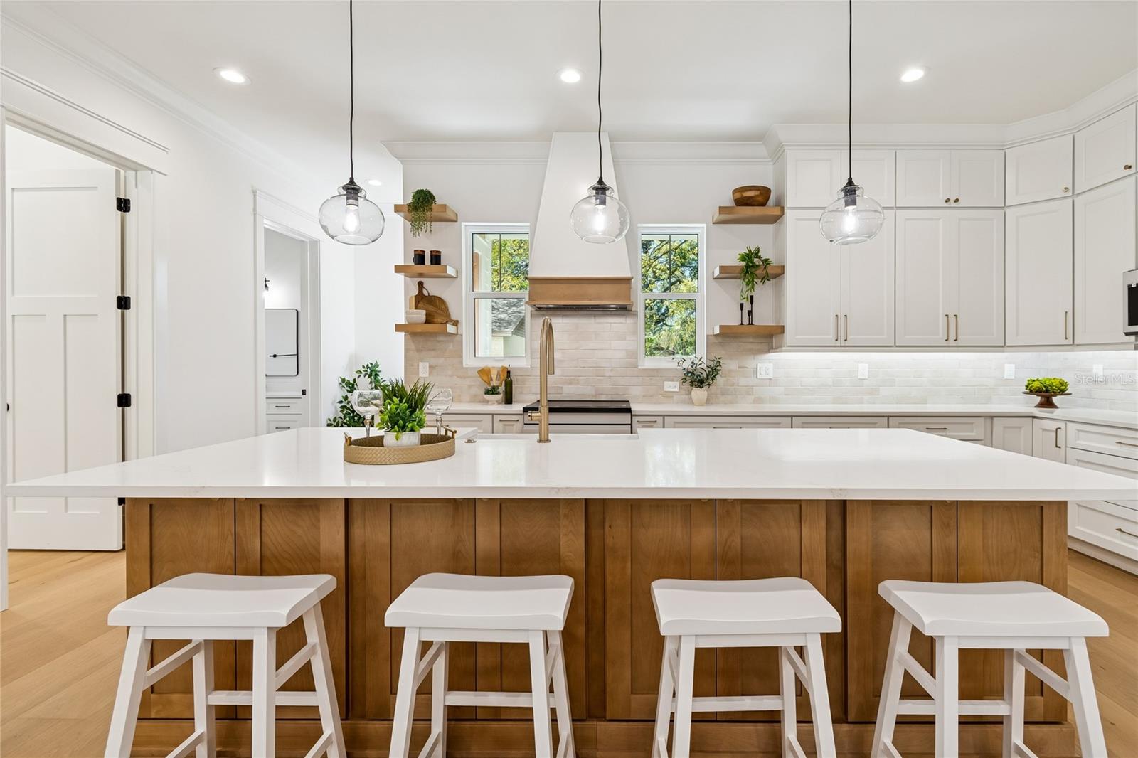 Front cabinets open for additional storage!