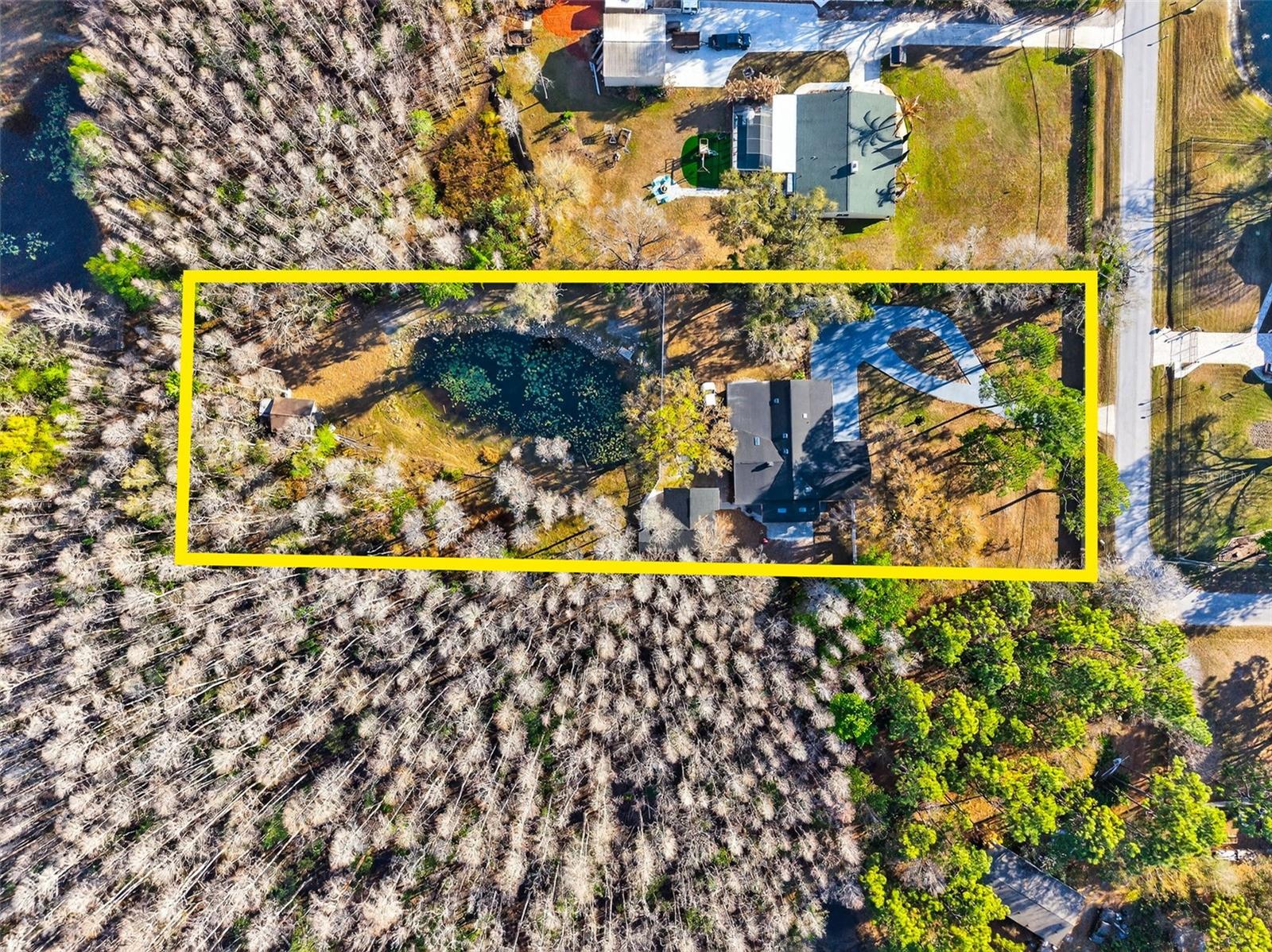 Rare combination of LAND + PRIVACY just minutes from everything