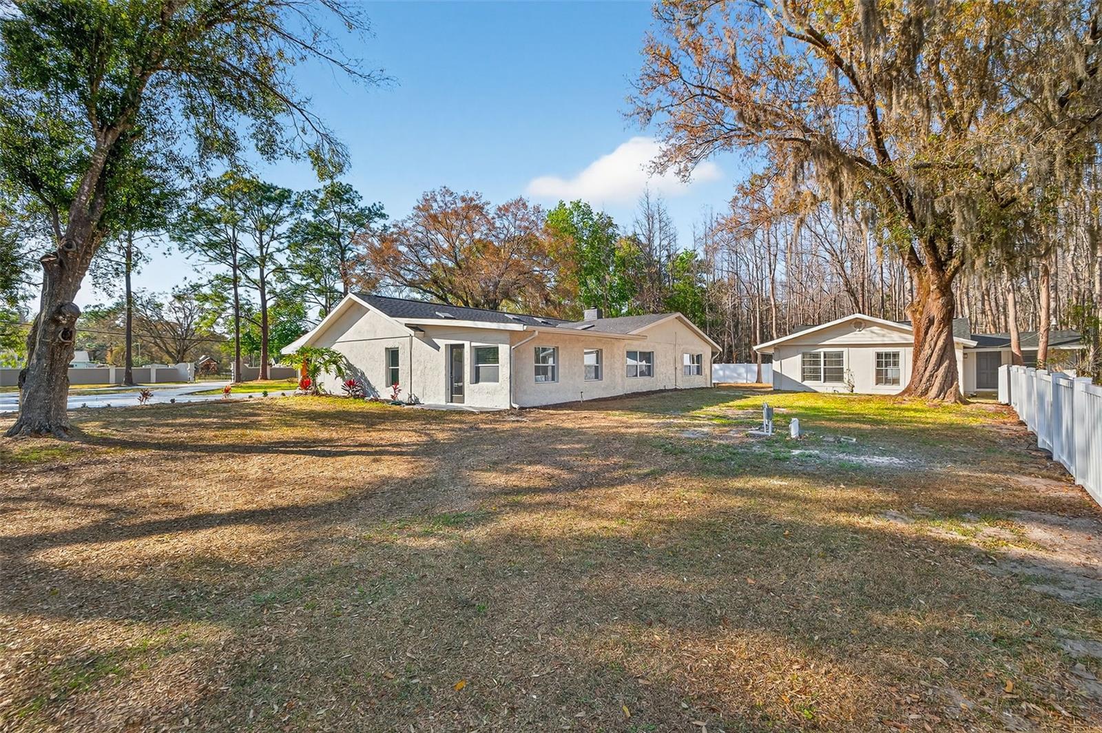 Country-style living but minutes to everything!