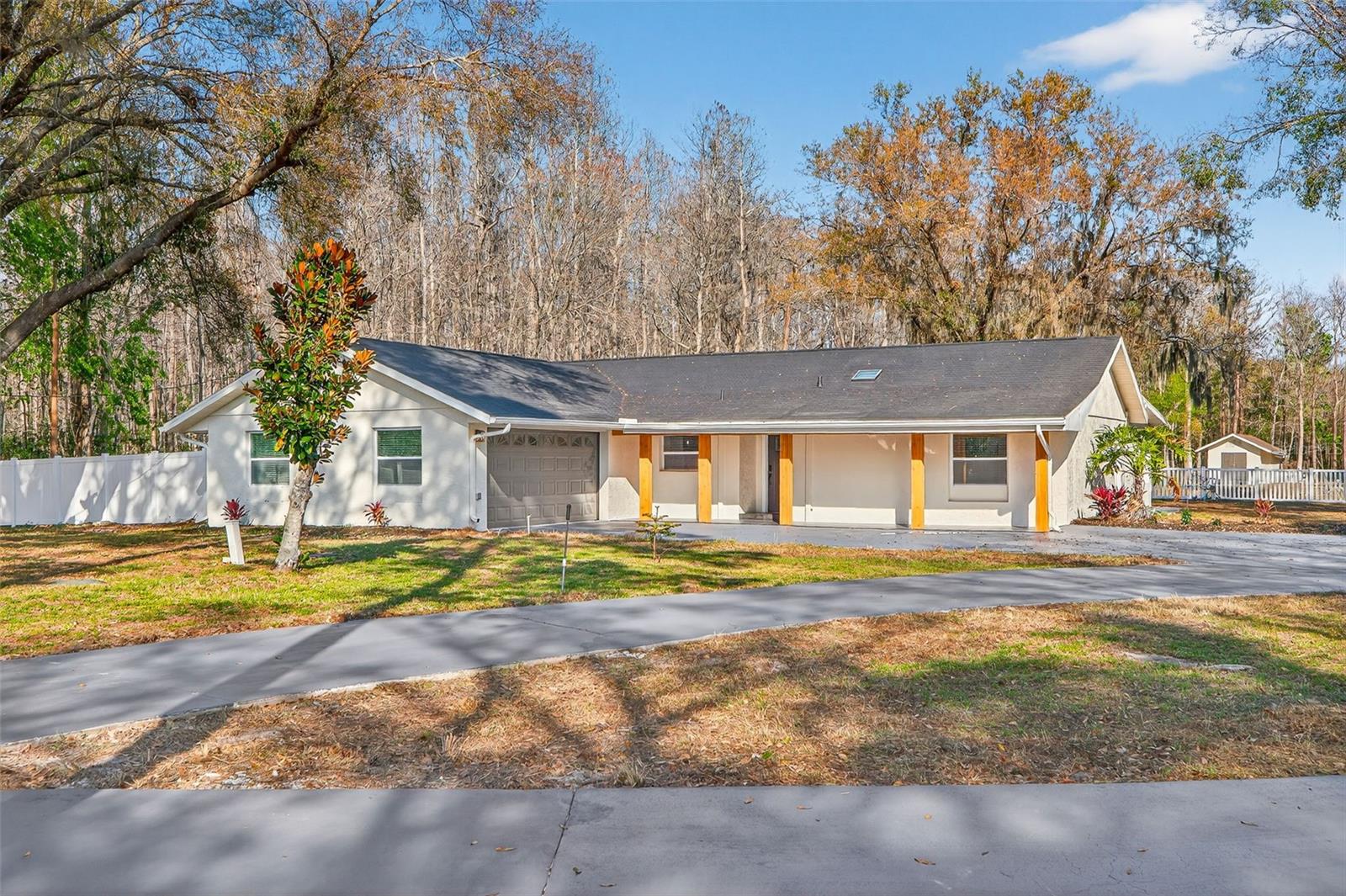 Bring your toys, trailers, animals, and outdoor lifestyle!