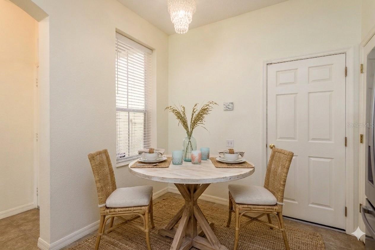 Breakfast Nook Virtually Imagined