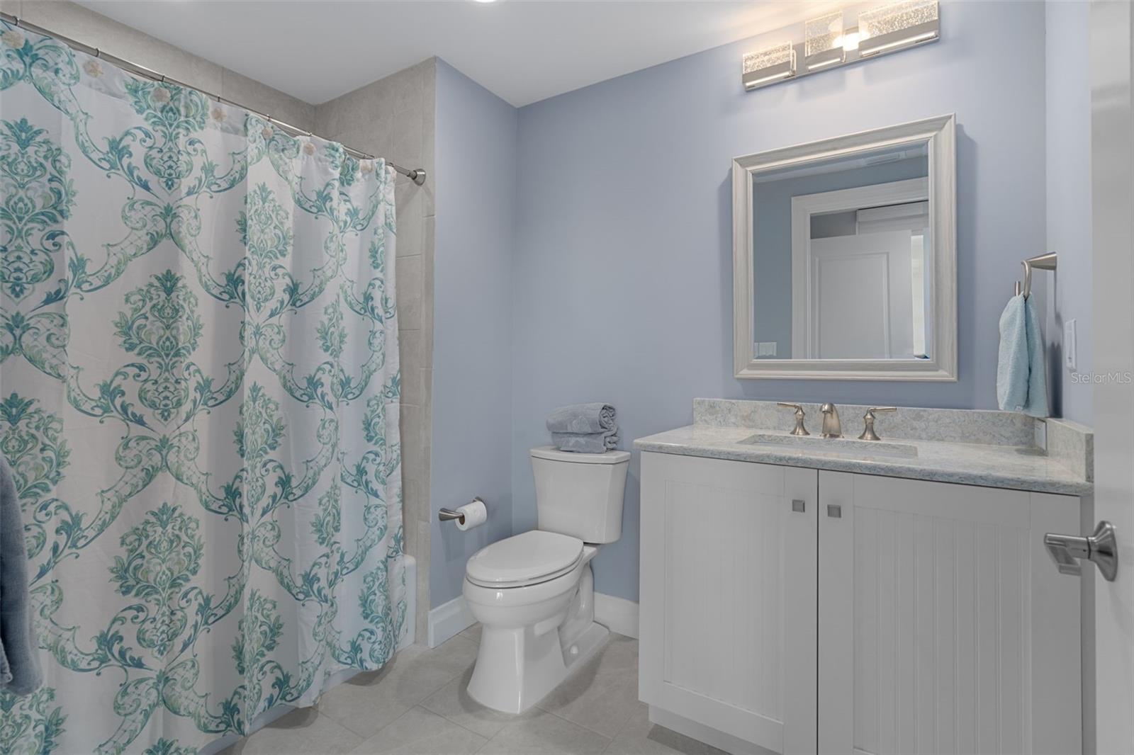 Ensuite bathroom for bedroom #3