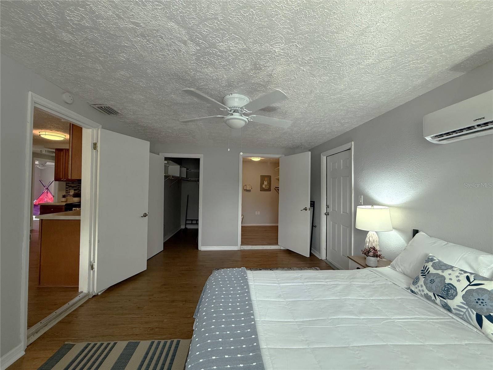 Large Primary Bedroom w/ Walk-in Closets