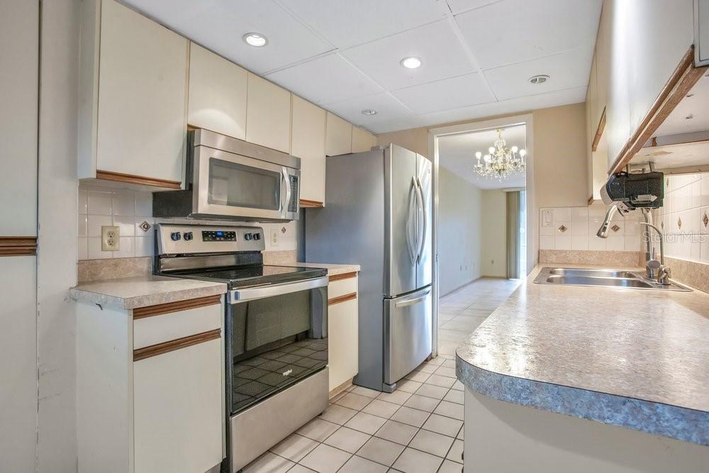 Stainless appliances