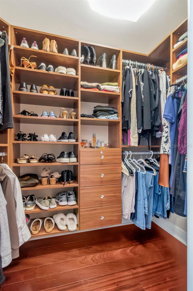 Custom Closets