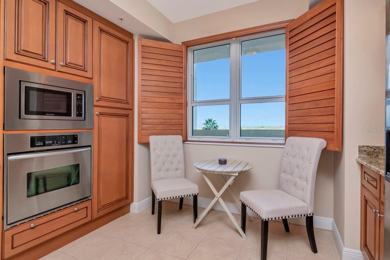 Kitchen Breakfast Nook