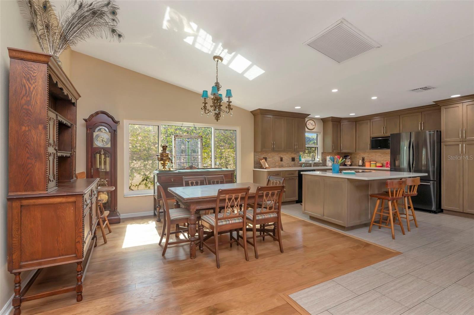 Dining Room and Kitchen
