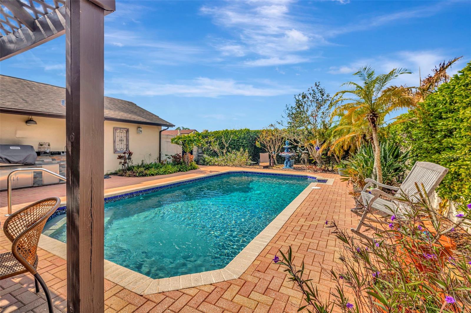 Pool views with Outdoor Kitchen