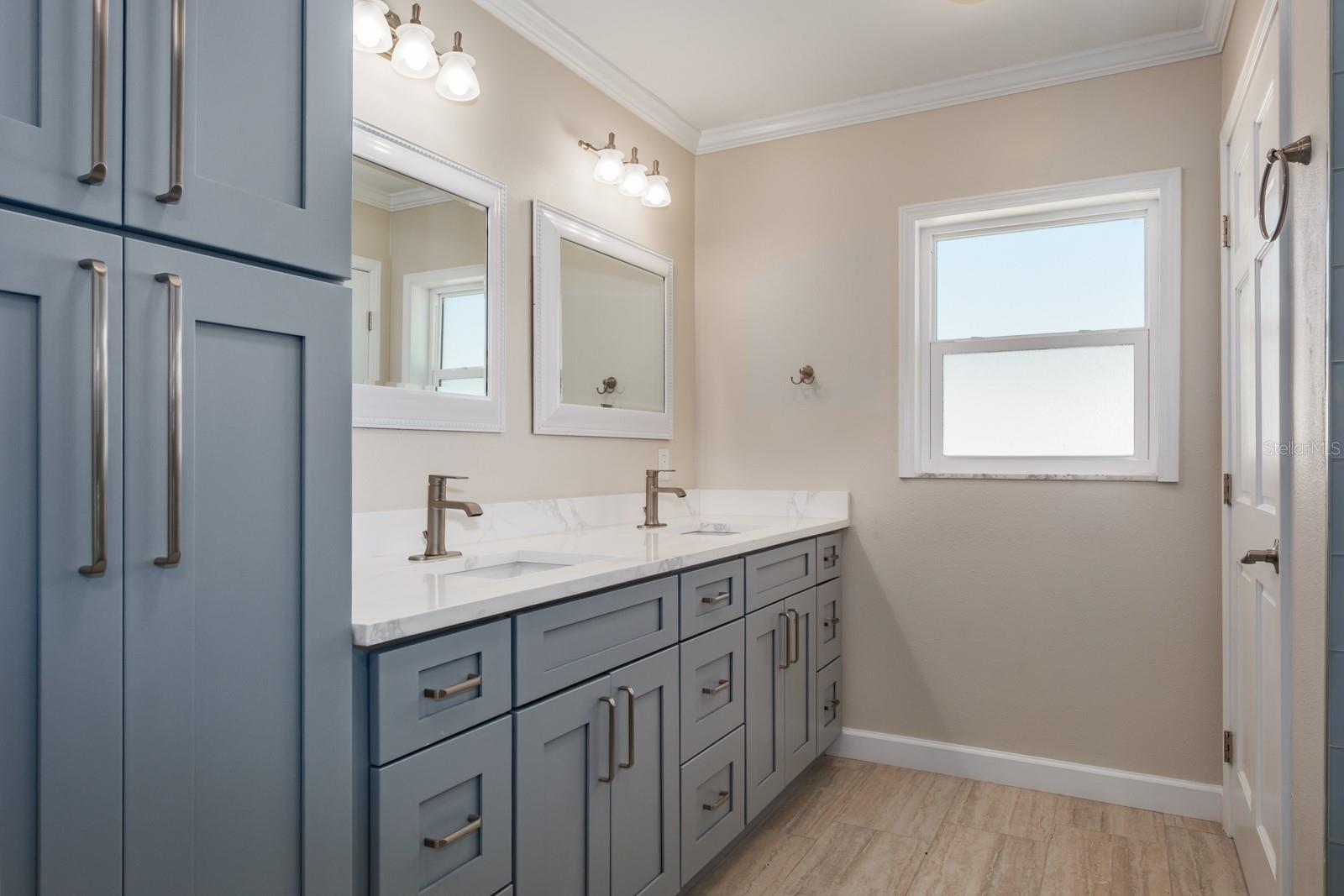 Primary Suite Bathroom