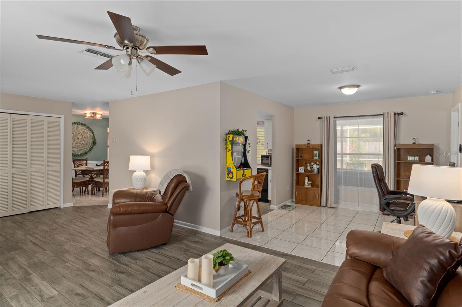 Family Room/Flex Space