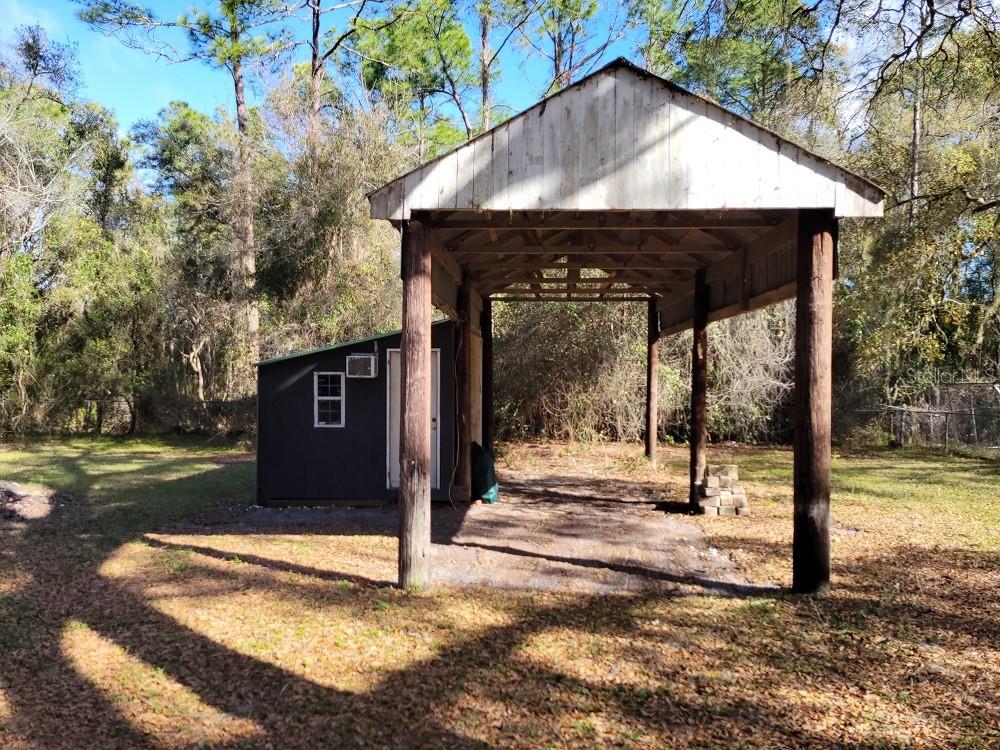 Pole barn (Est. 10x25)