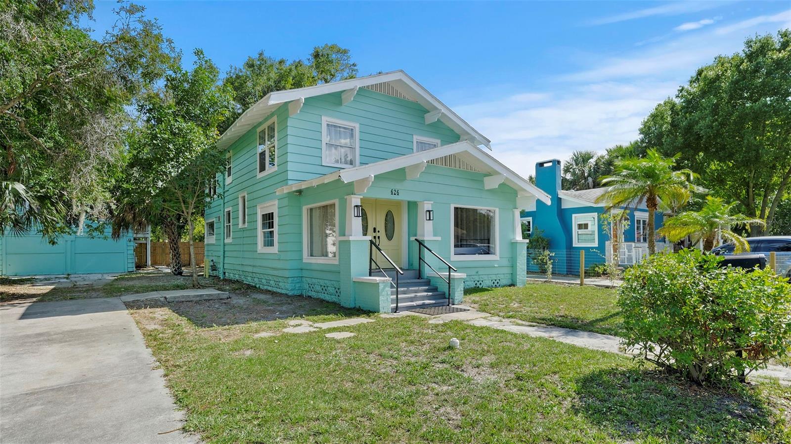 Located in Coquina Key