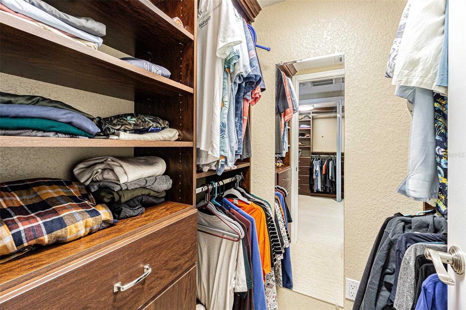 Primary Bed - Walk in #2