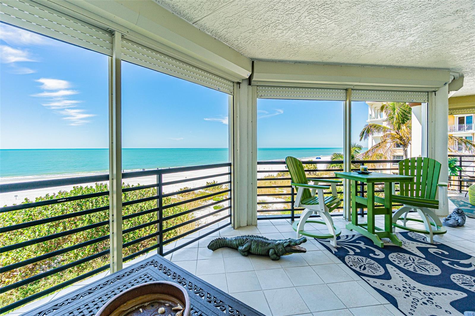 Balcony to Beach